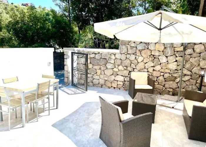 Ischia Forio Casa Villa, La Grille Du Coq 1 Il Prezzo Della Villa E Riferito All\'Intero Alloggio Con Il Limite Delle Persone Previste N 4