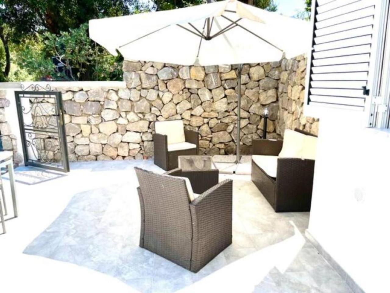 Forio Casa Villa, La Grille Du Coq 1 Il Prezzo Della E Riferito All'intero Con Il Limite Delle Persone Previste N 4 * Ischia